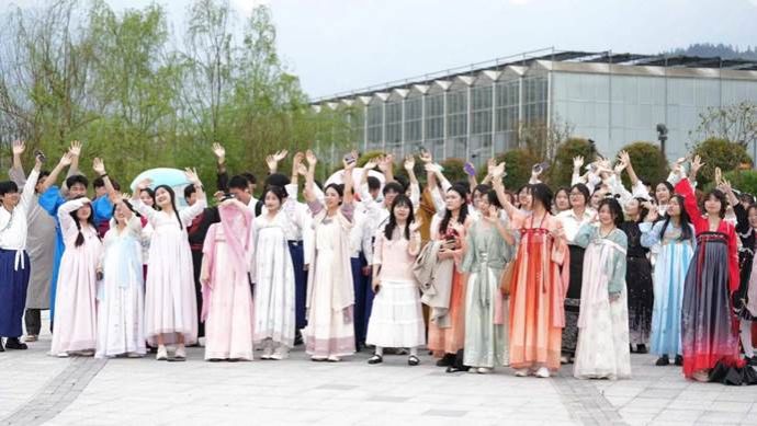 d28265ddbf53f478da228f4ef42d89c